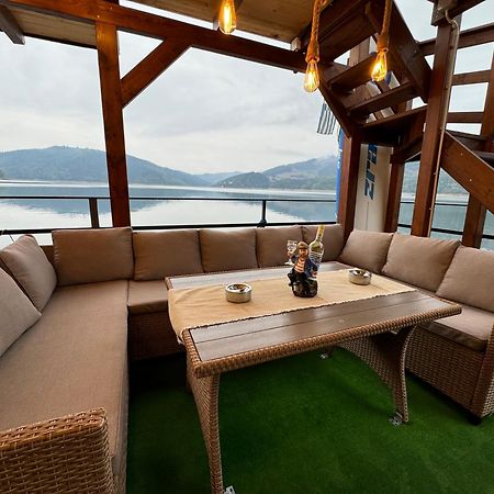 Holiday Bicaz Bungalows On The Lake Kültér fotó