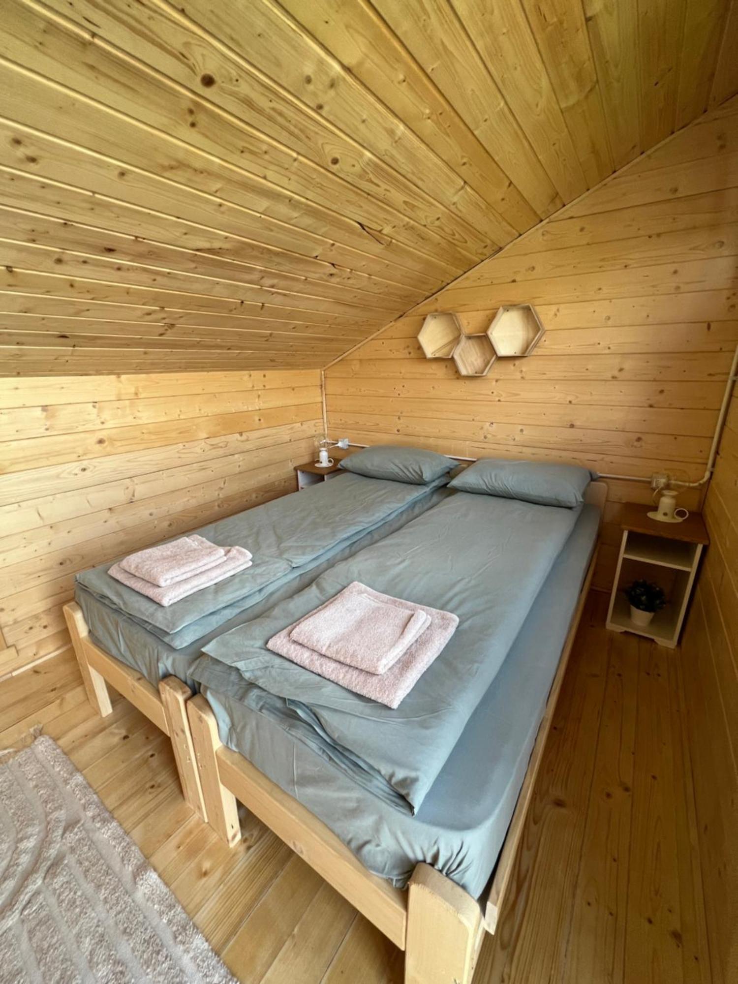 Holiday Bicaz Bungalows On The Lake Kültér fotó