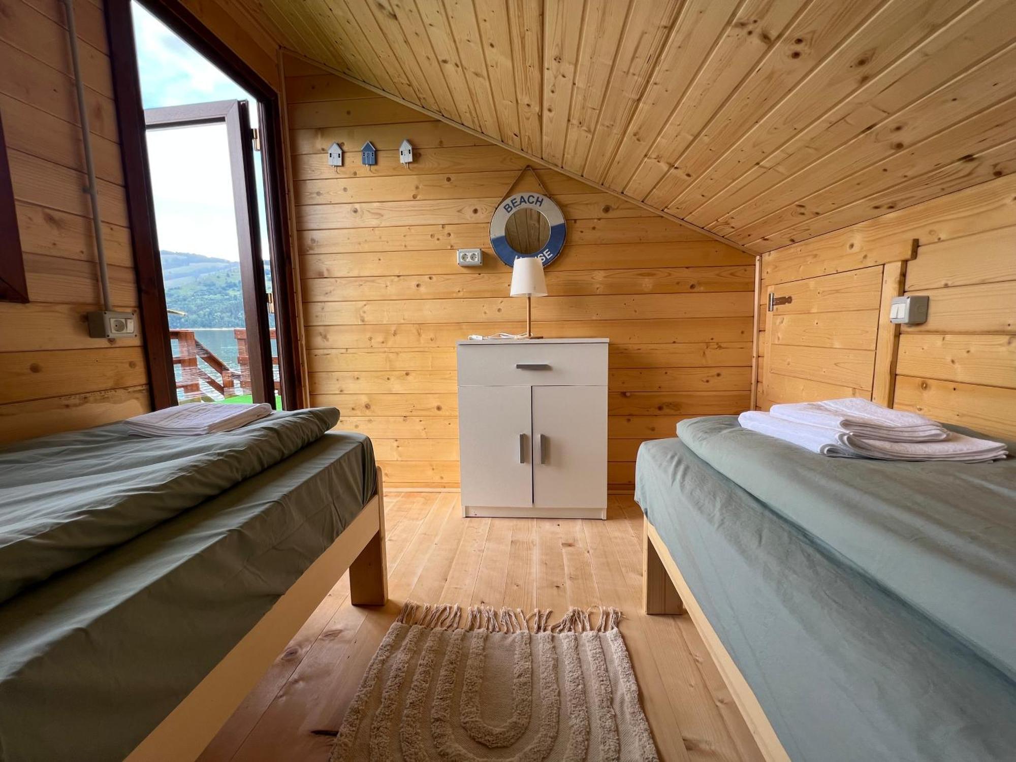 Holiday Bicaz Bungalows On The Lake Kültér fotó