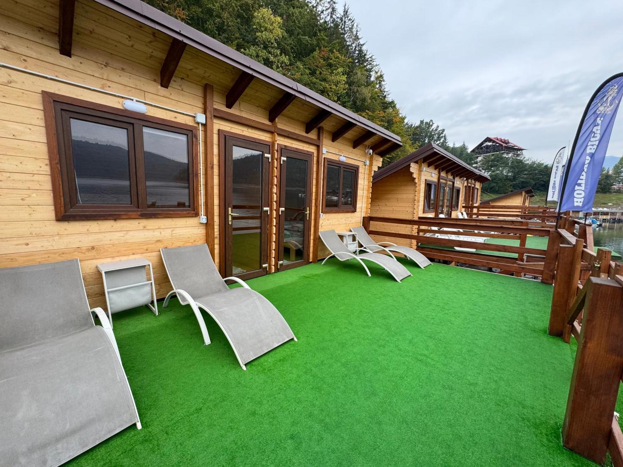 Holiday Bicaz Bungalows On The Lake Kültér fotó